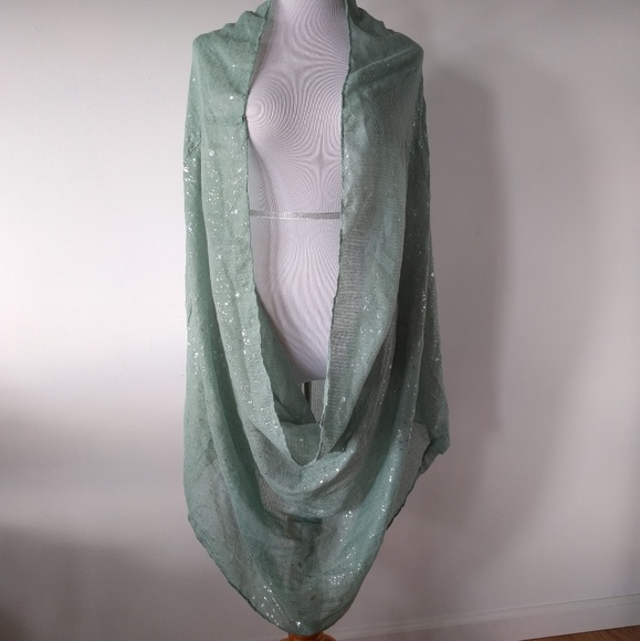 ❎ *Sold* Mint Green Silver Circle Infinity Scarf - Picture 5 of 7
